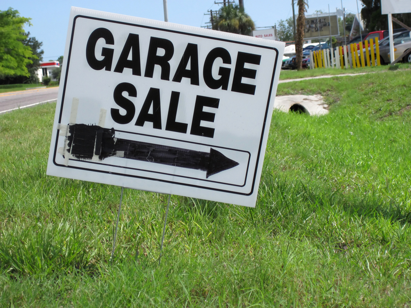 Let Go of the Mess with Supportive Clutter Removal and Hoarder Clear Outs